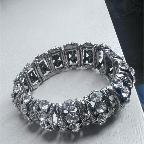 Silver and crystal rhinestone chunky statement stretch bracelet - Picture 5 of 5